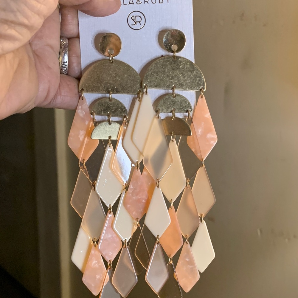 Stella & Ruby Peach & Cream Multi-Drop Earrings - Picture 3 of 3